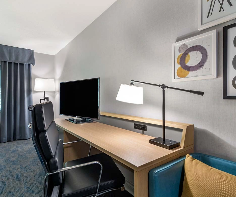 Business Class Room